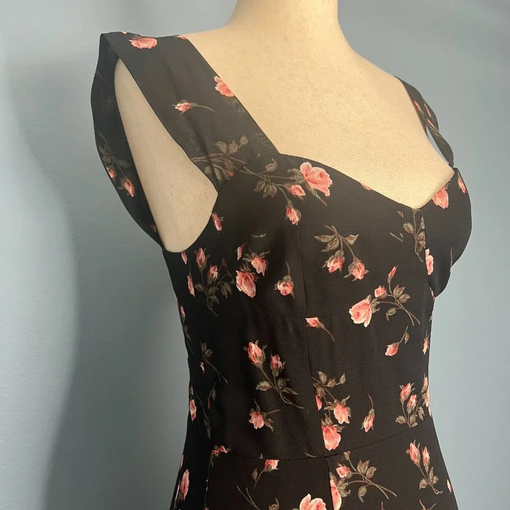 Reformation • Fulton Dress in Romy Black Rosebud Floral • Size 4 - Picture 11 of 12